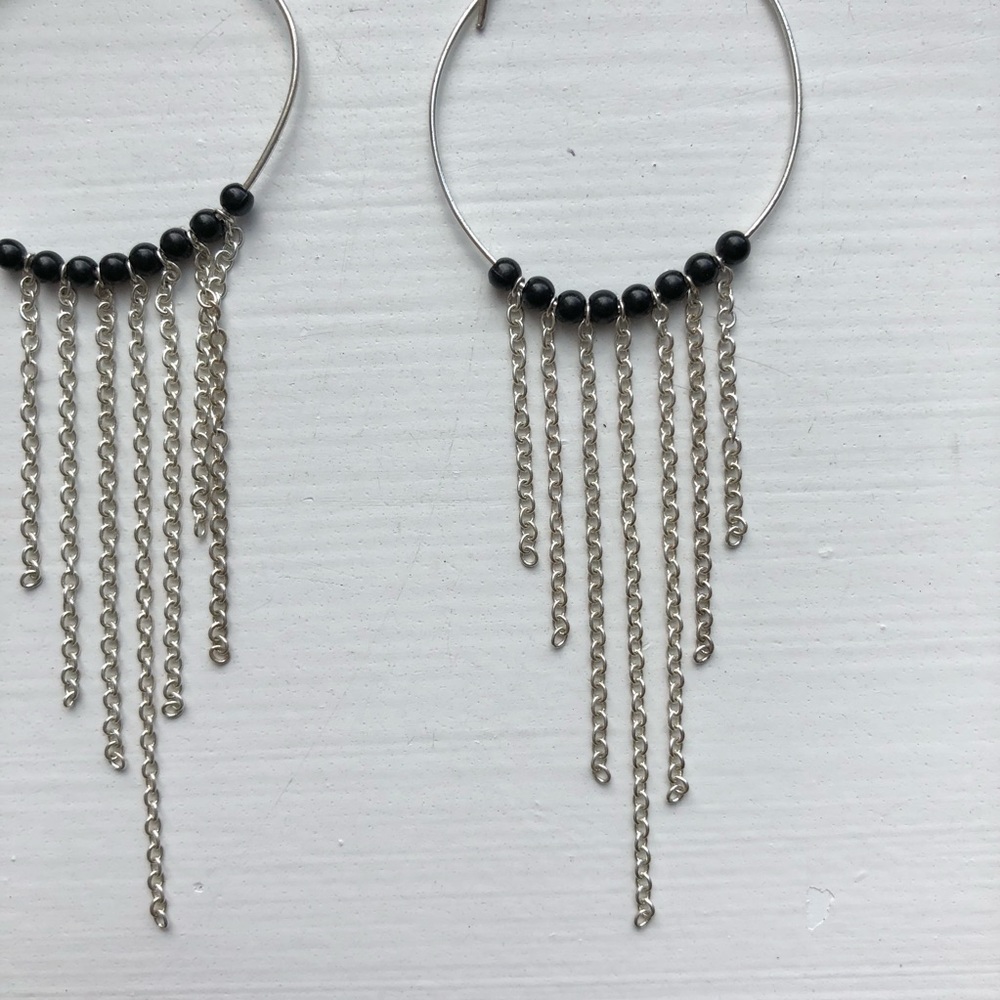 Silver chain & black bead dreamcatcher earrings - Picture 3 of 6